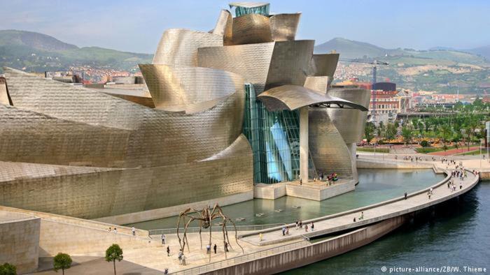 Lux Cityhall + Parking Bilbao Exterior foto